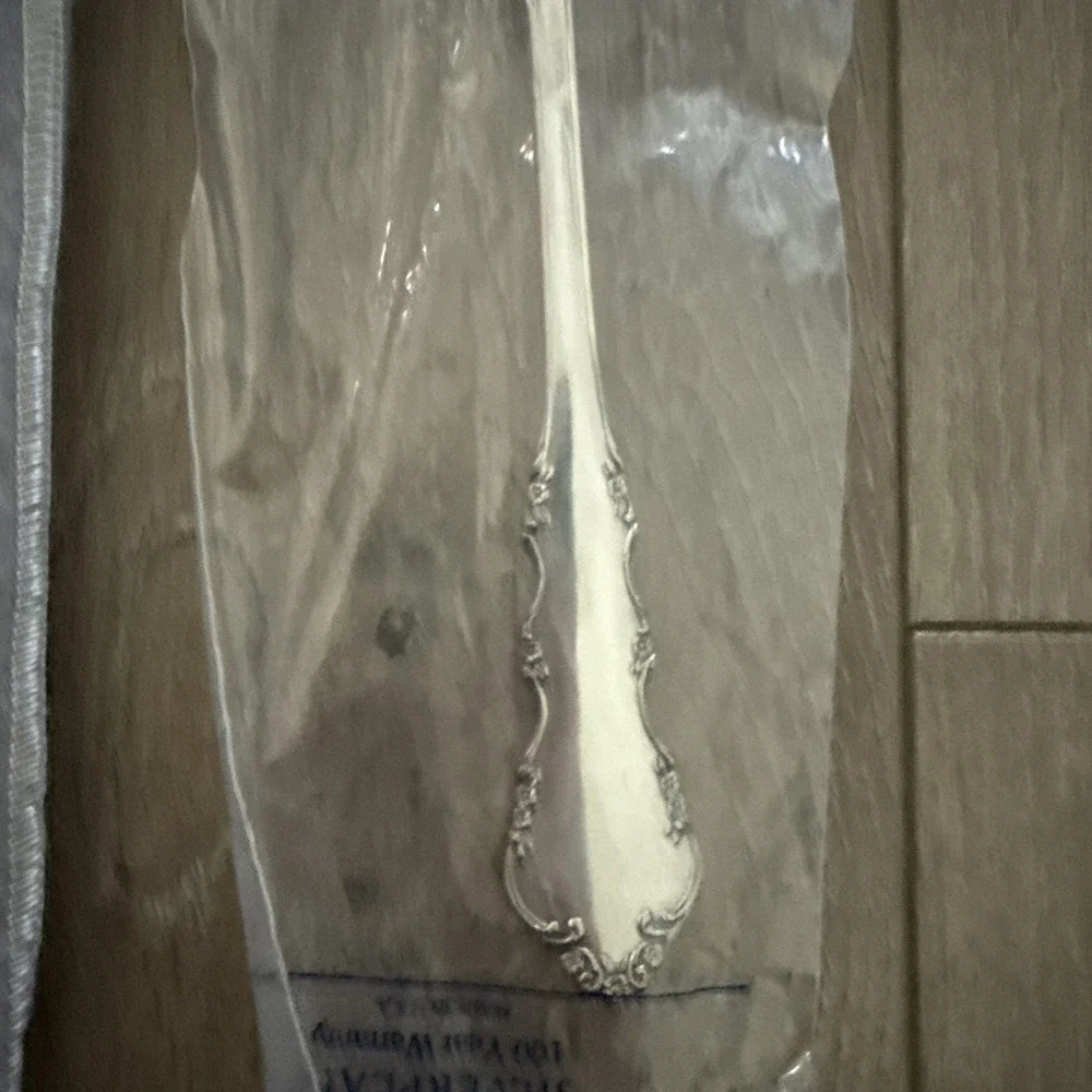 Reed & Barton DRESDEN ROSE Silverplate 1953 Silverware Pierced/slotted‎ Spoon